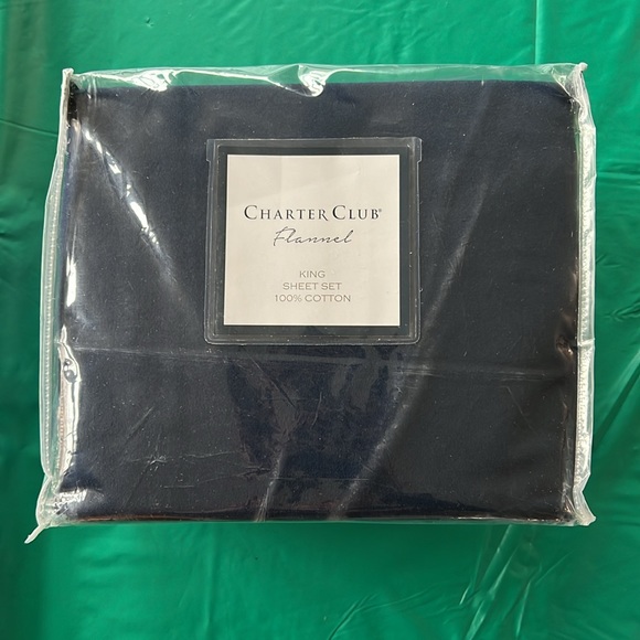 Brand New Navy Blue KING sized Charter Club Flannel Sheet set - Picture 2 of 5